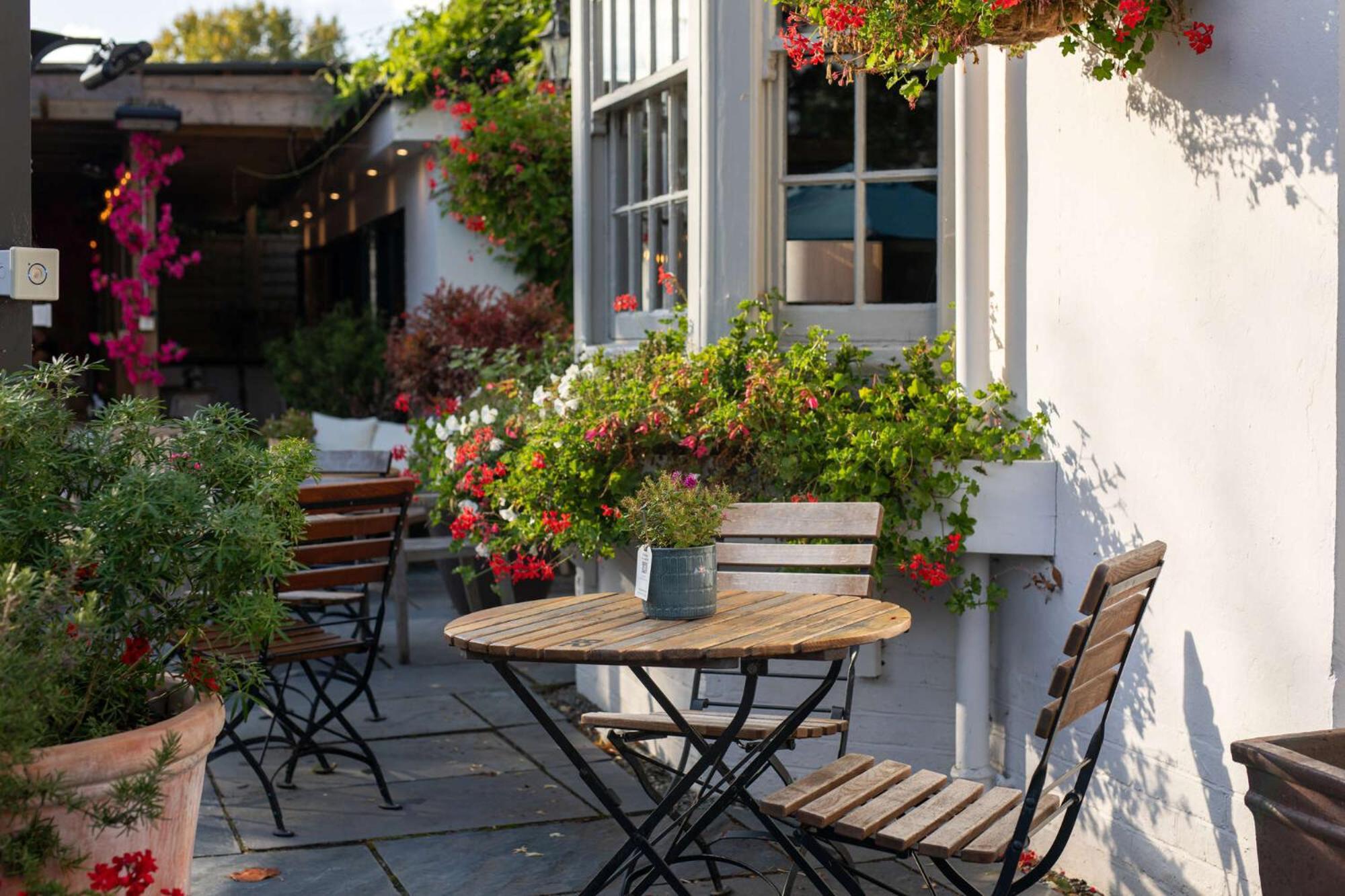 Отель The Carpenters Arms Тонбридж Экстерьер фото